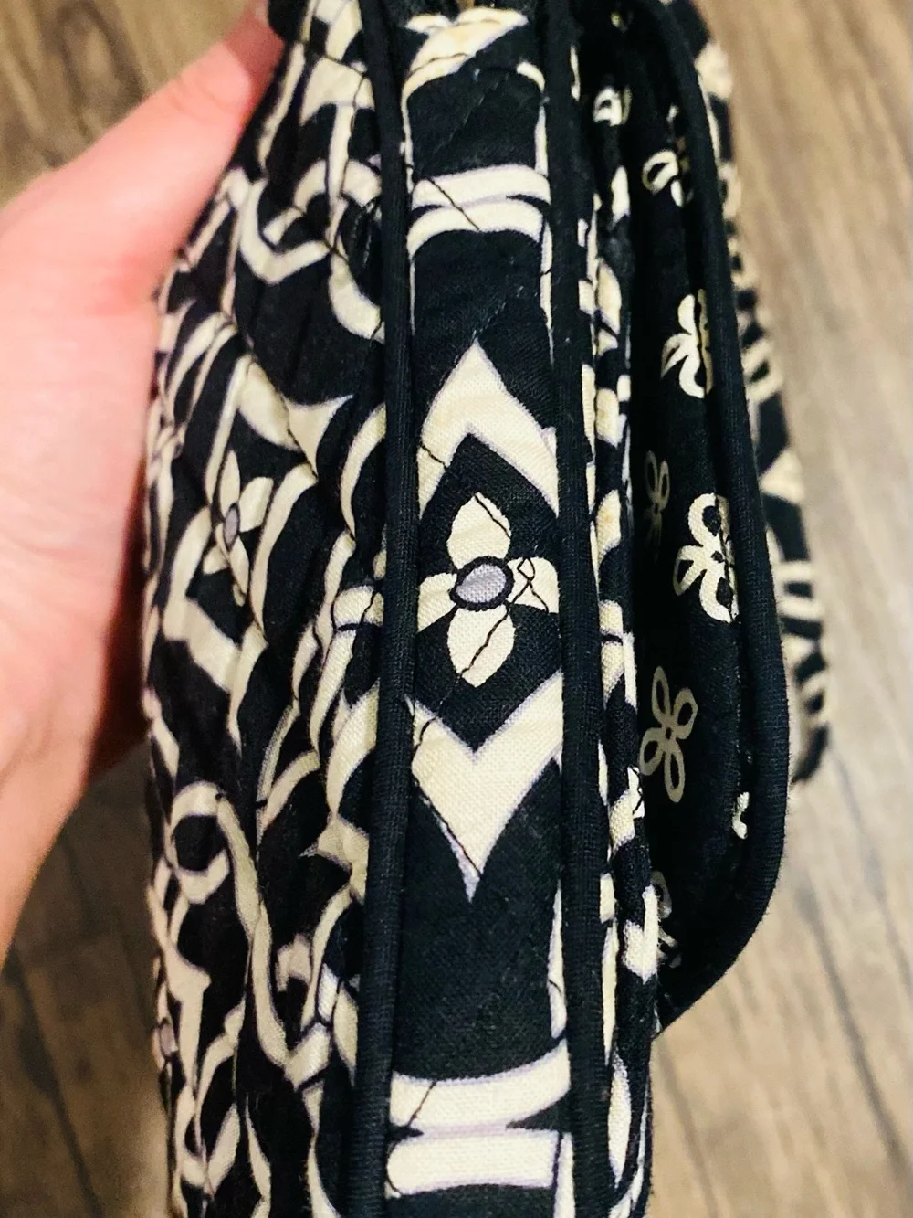 Vera Bradley Concerto Mini Hipster Quilted Crossbody Phone Bag New without Tags